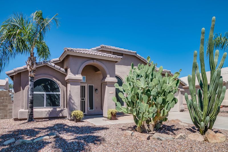 1448 E Behrend Dr, Phoenix, AZ 85024