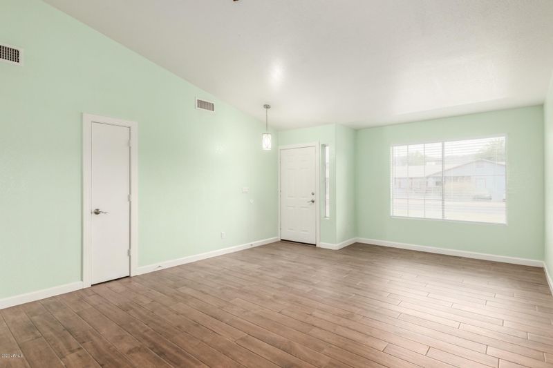 1448 E Carson Rd, Phoenix, AZ 85042