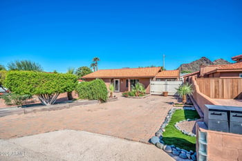 1448 E Royal Palm Rd, Phoenix, AZ 85020