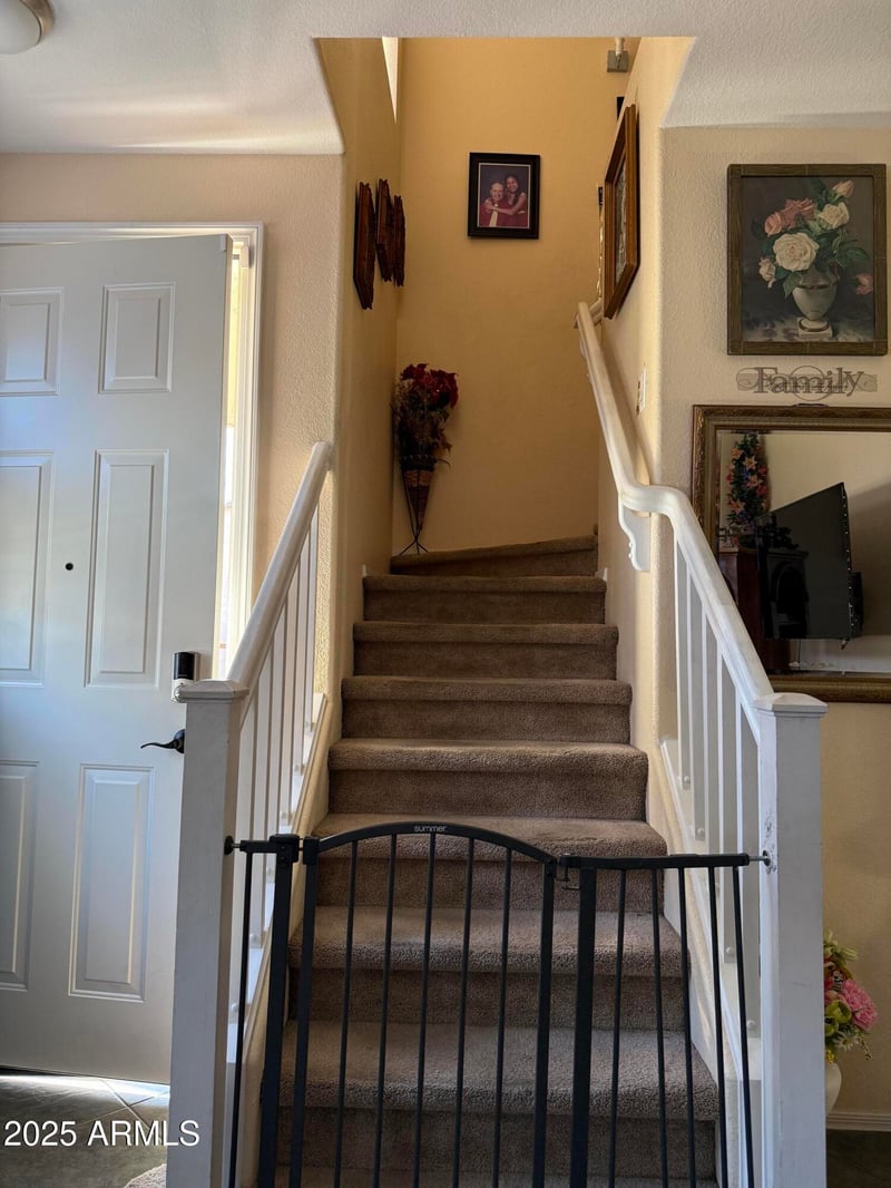 1448 Mobile Ln, Phoenix, AZ 85040