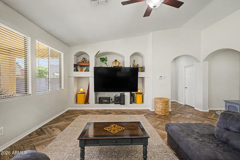 14491 135th Dr, Surprise, AZ 85379