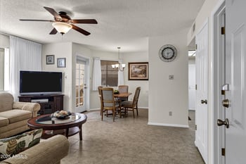 145 74th St #108, Mesa, AZ 85207