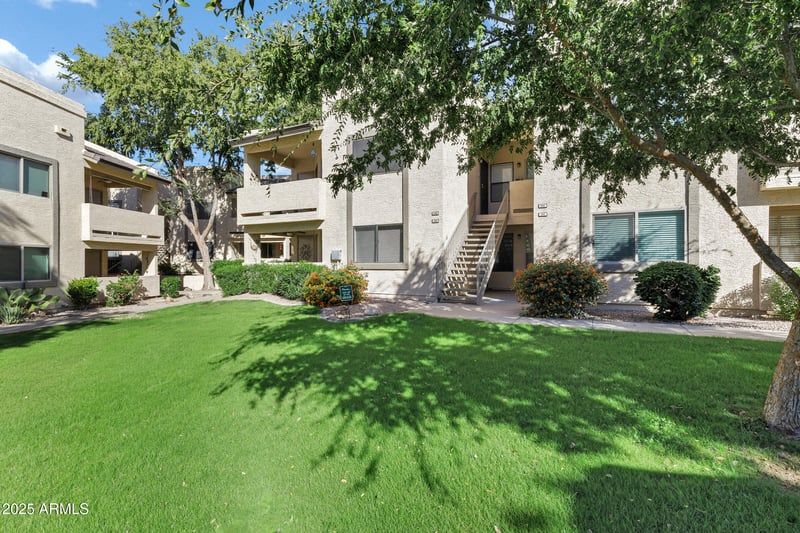 145 74th St #108, Mesa, AZ 85207