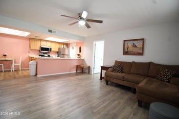 145 74th St #142, Mesa, AZ 85207