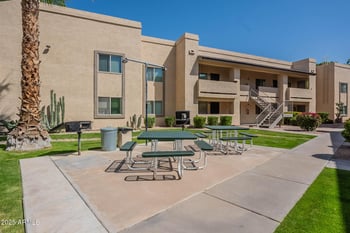 145 74th St #207, Mesa, AZ 85207