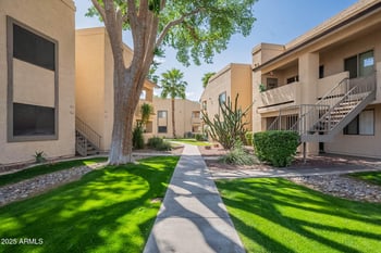 145 74th St #207, Mesa, AZ 85207