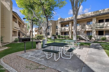 145 74th St #207, Mesa, AZ 85207