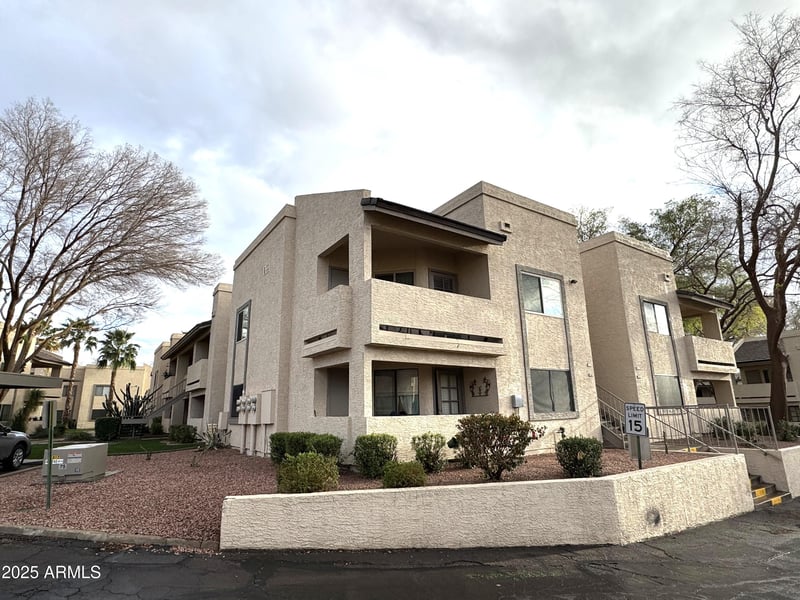 145 74th St #236, Mesa, AZ 85207