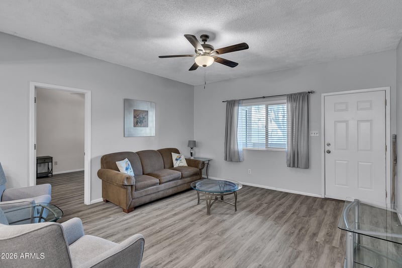 145 N 74th St #207, Mesa, AZ 85207