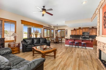 1450 Bridge St, Phoenix, AZ 85045