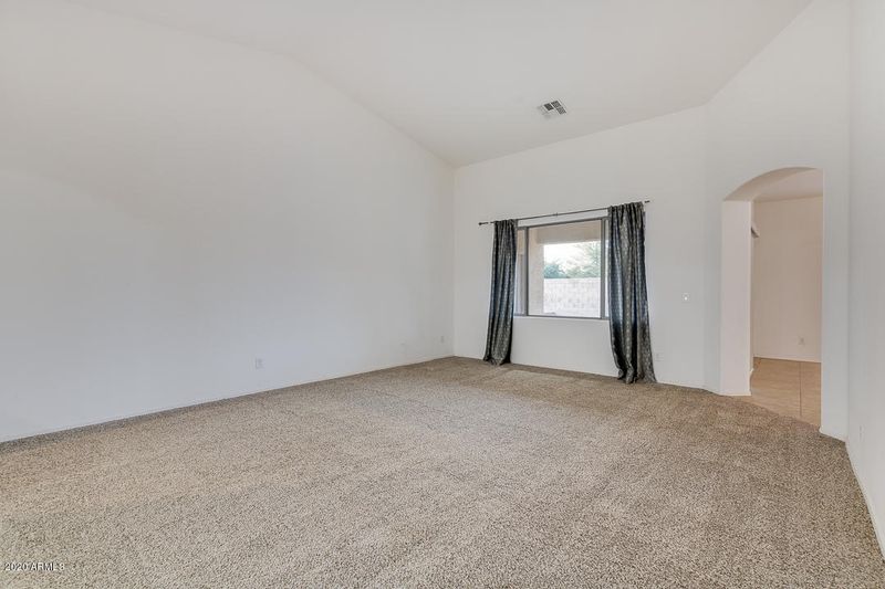 1450 E Strawberry Dr, Gilbert, AZ 85298