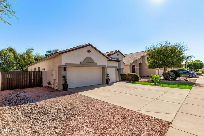 1451 La Arboleta Dr, Gilbert, AZ 85296