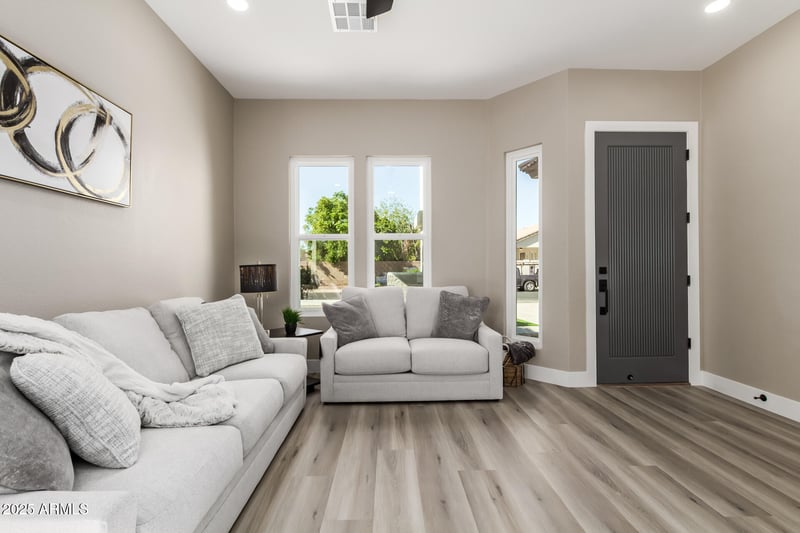 1451 La Arboleta Dr, Gilbert, AZ 85296