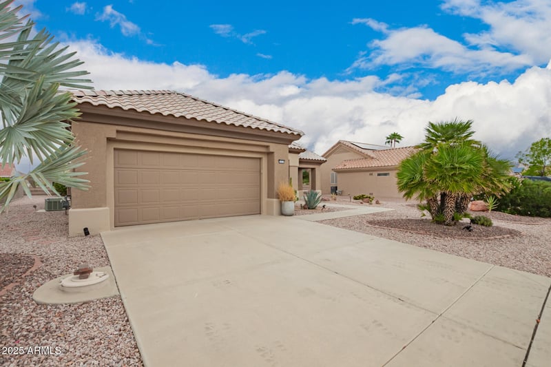 14514 Las Brizas Ln, Sun City West, AZ 85375