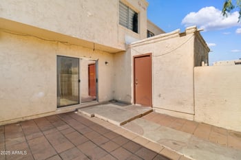 1452 54th Ln, Phoenix, AZ 85043