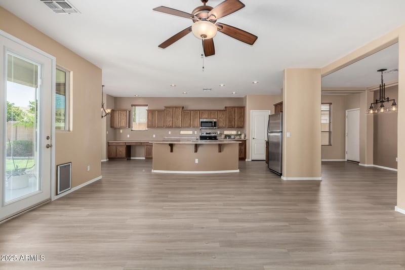 1452 Saragosa St, Chandler, AZ 85225