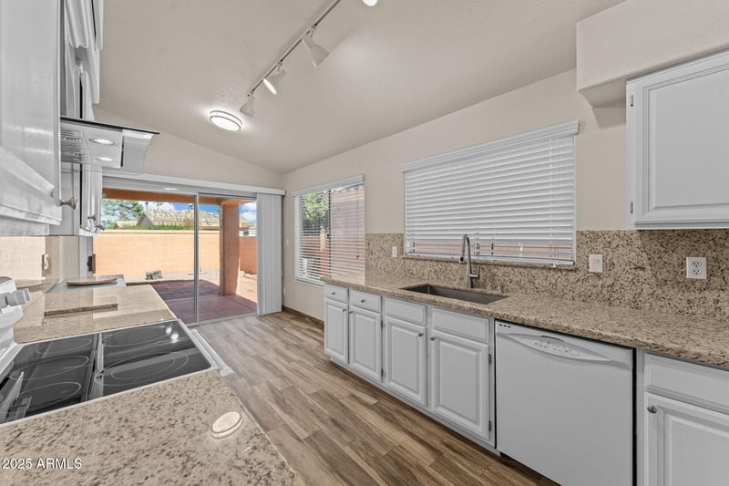 14524 Zuni Trl, Surprise, AZ 85374