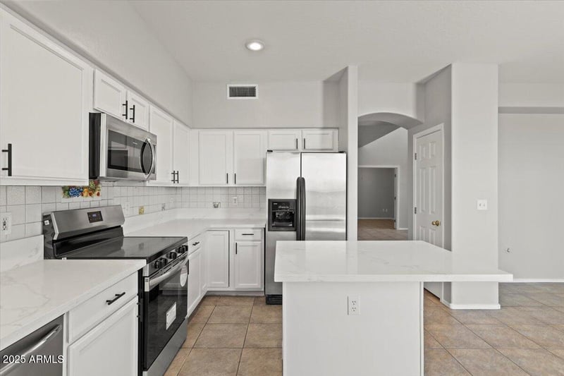 1453 South Fork Dr, Phoenix, AZ 85048