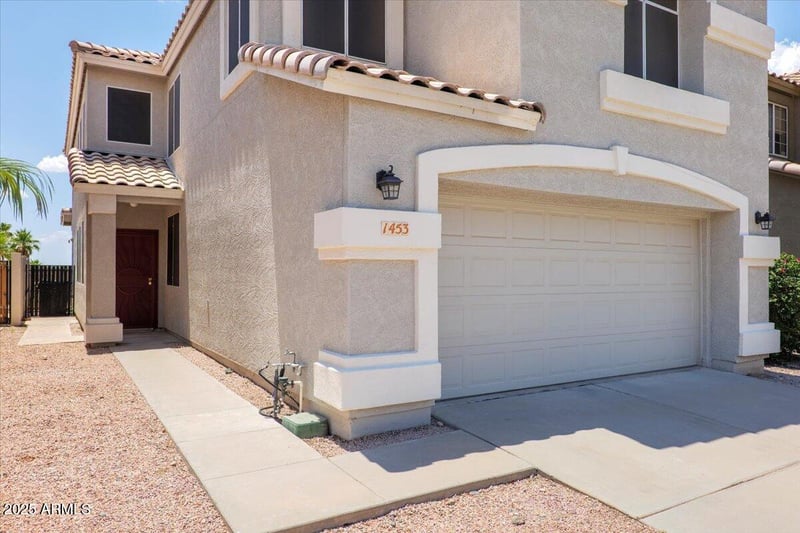 1453 South Fork Dr, Phoenix, AZ 85048