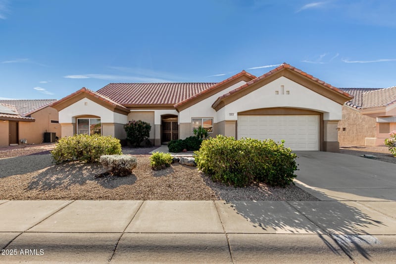14532 Horizon Dr, Sun City West, AZ 85375