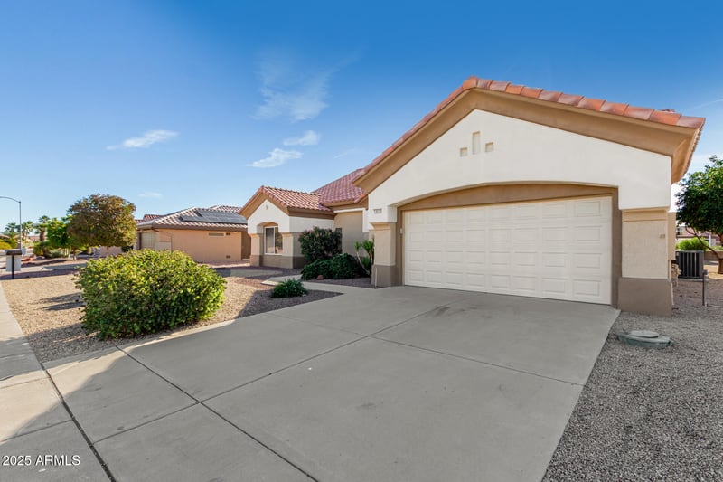 14532 Horizon Dr, Sun City West, AZ 85375