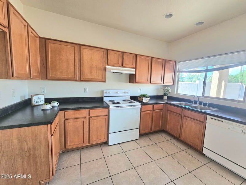 14536 Evans Dr, Surprise, AZ 85379