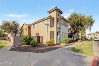 1454 E Sheraton Ln, Phoenix, AZ 85040