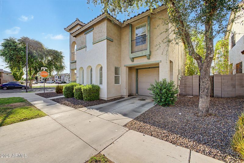1454 E Sheraton Ln, Phoenix, AZ 85040