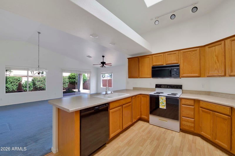 14540 Zuni Trl, Surprise, AZ 85374