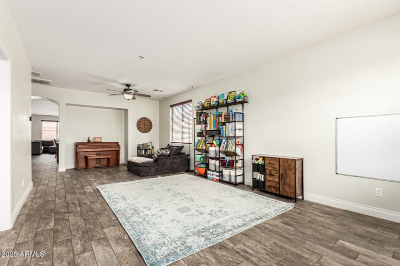 14545 Jenan Dr, Surprise, AZ 85379