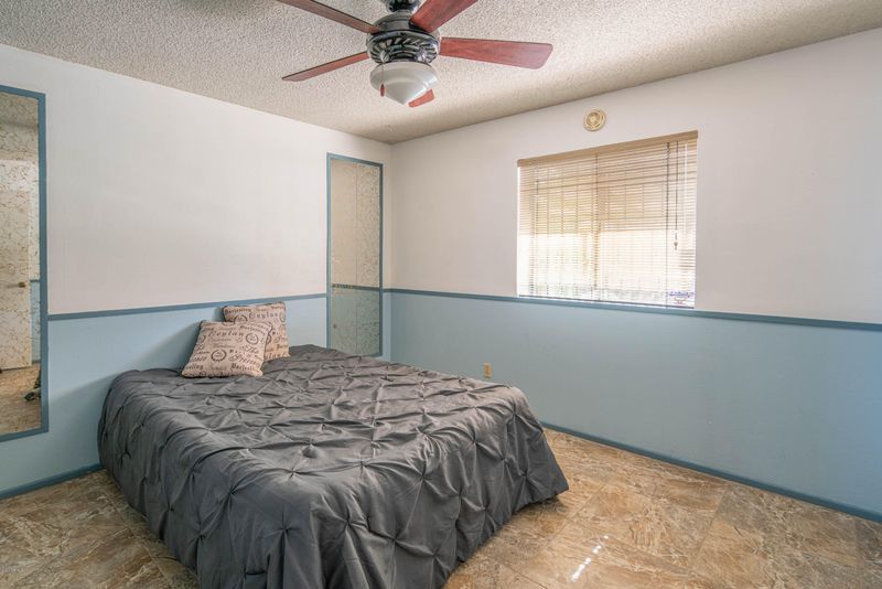 1455 E Emelita Ave, Mesa, AZ 85204