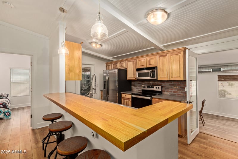 1455 Ivar Rd, San Tan Valley, AZ 85144