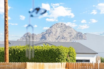 1455 Tuckey Ln, Phoenix, AZ 85014