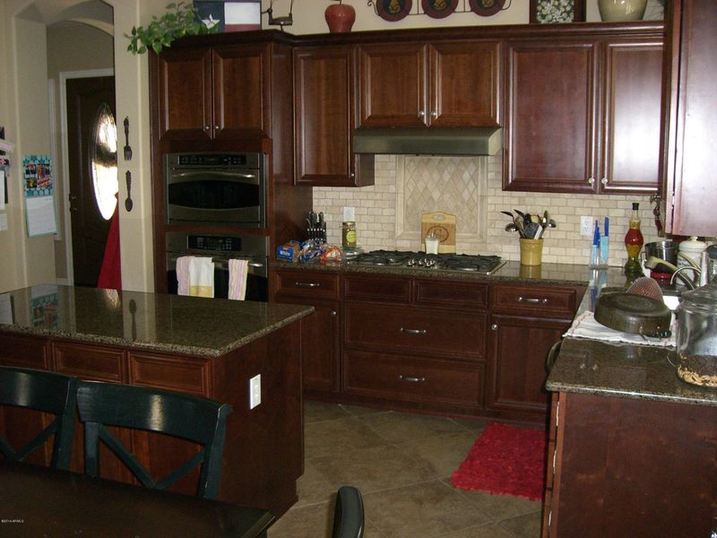 1456 E Glacier Pl, Chandler, AZ 85249