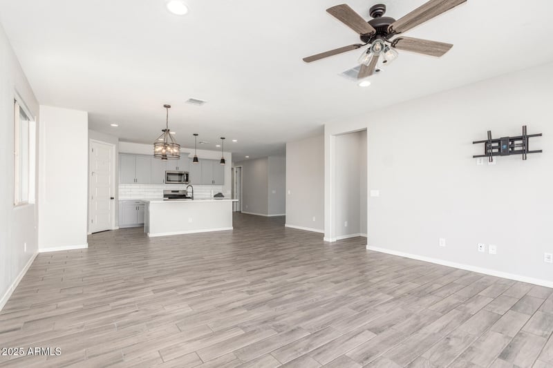 14570 Aster Dr, Surprise, AZ 85379