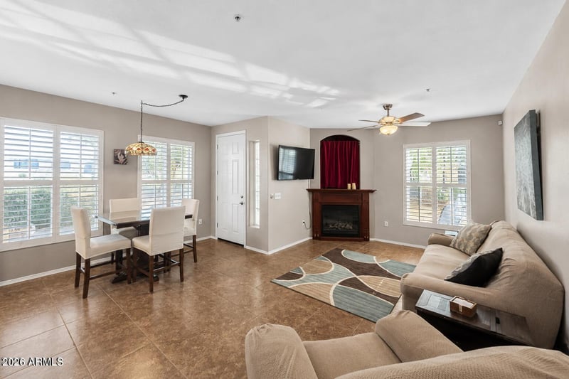 14575 W Mountain View Blvd #612, Surprise, AZ 85374