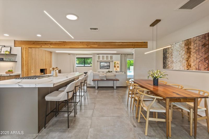 1458 E Tuckey Ln, Phoenix, AZ 85014