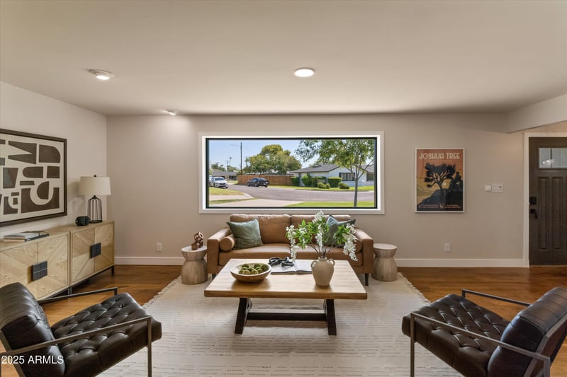 1458 Tuckey Ln, Phoenix, AZ 85014