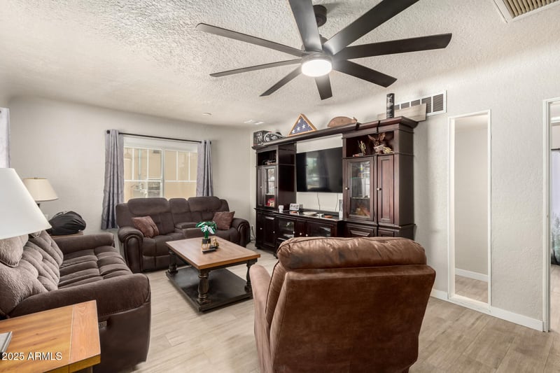 146 Robson --, Mesa, AZ 85210