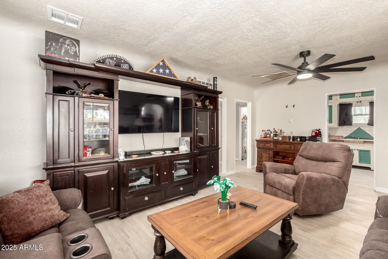146 Robson --, Mesa, AZ 85210