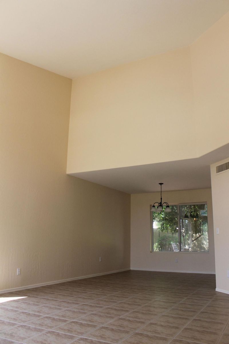 146 S Abalone Dr, Gilbert, AZ 85233