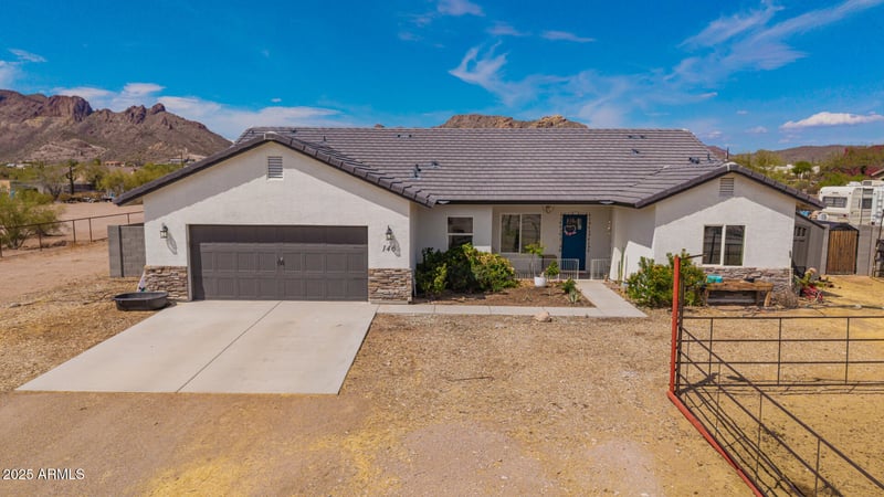 146 Whiteley St, Apache Junction, AZ 85119