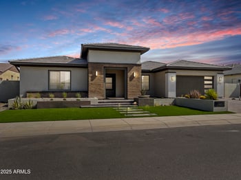 1460 Crescent Way, Gilbert, AZ 85298