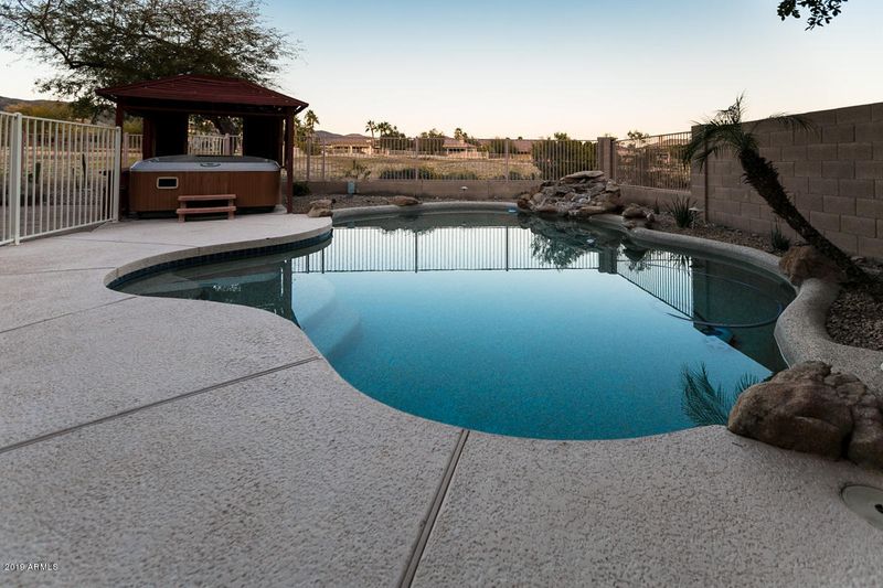 1460 W Bridge St, Phoenix, AZ 85045