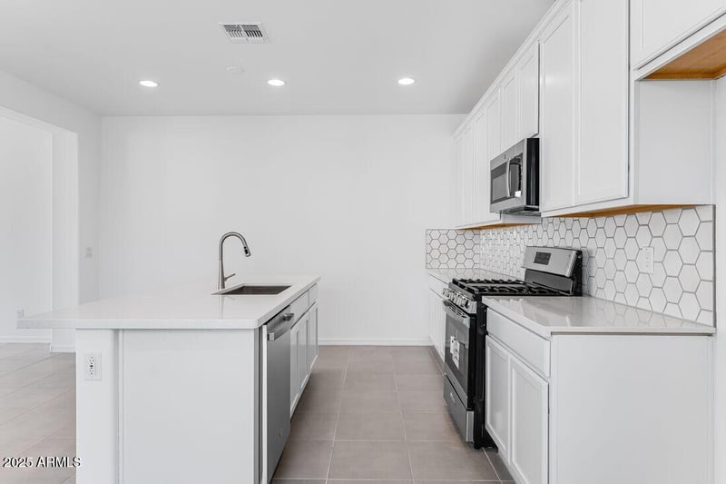 14604 Sand Hills Rd, Surprise, AZ 85387