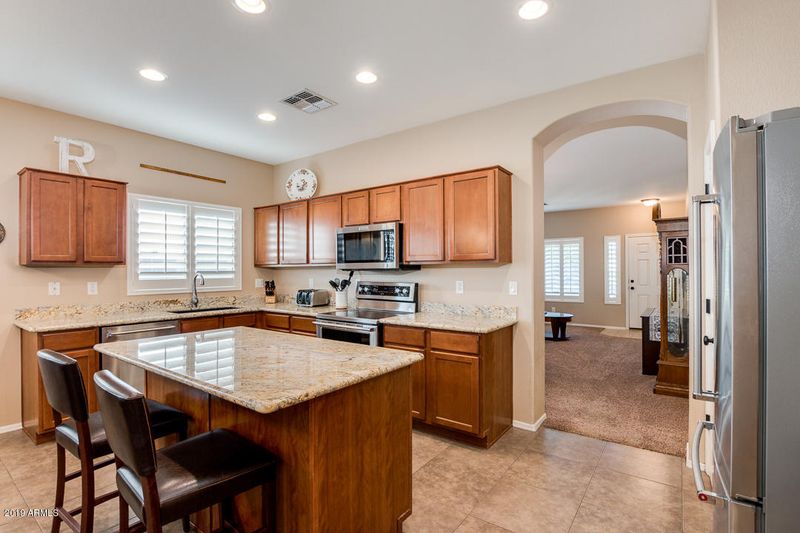 14606 W Gelding Dr, Surprise, AZ 85379