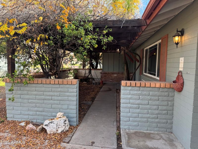 1461 E Mclellan Blvd, Phoenix, AZ 85014