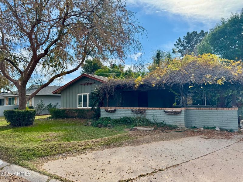 1461 E Mclellan Blvd, Phoenix, AZ 85014