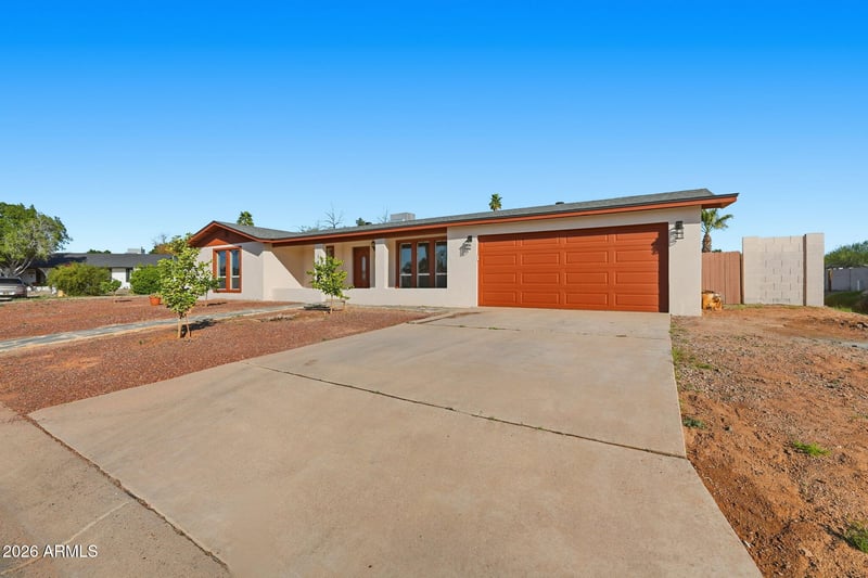 1461 63rd Pl, Mesa, AZ 85205