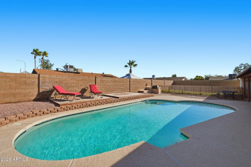 1461 63rd Pl, Mesa, AZ 85205